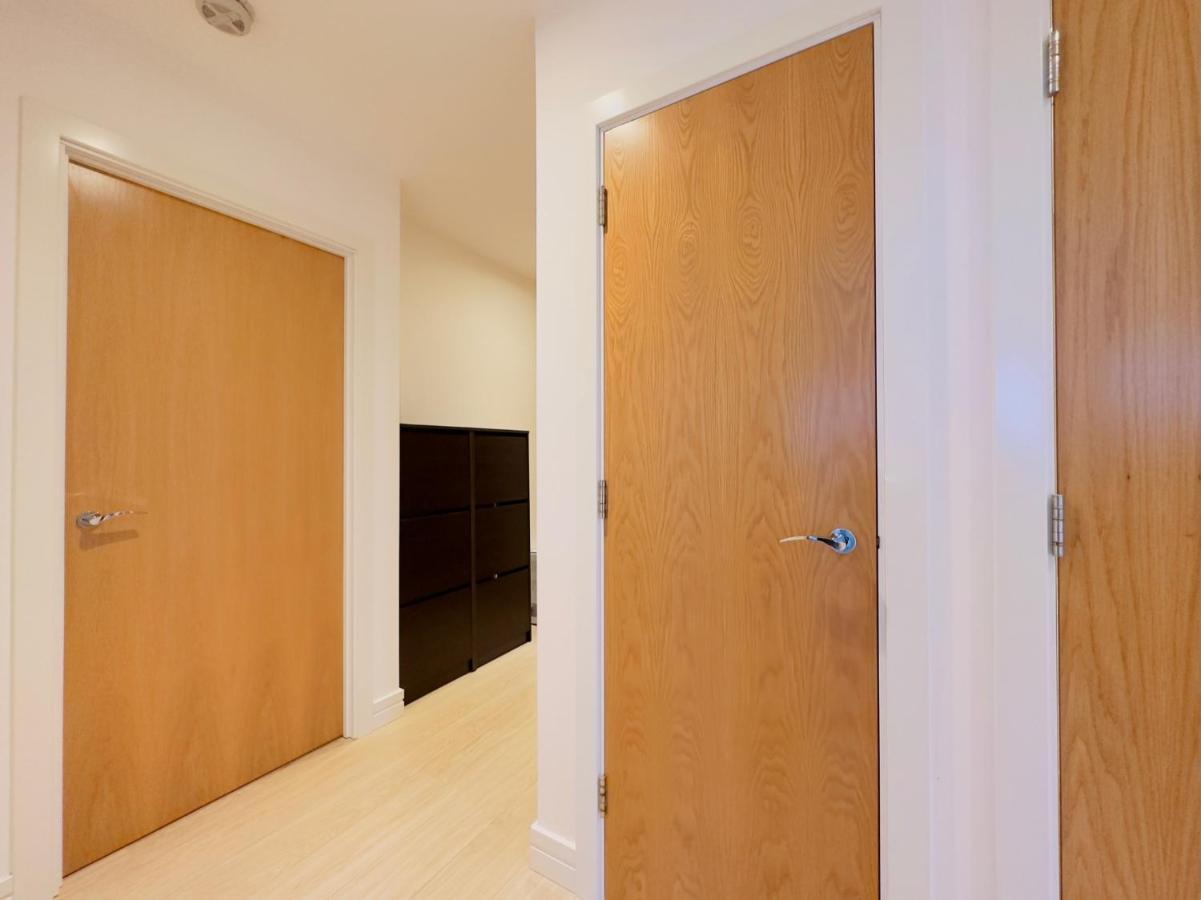 Luxurious Comfy Penthouse - Steps To East Croydon Train Station - Views Apartment Ngoại thất bức ảnh